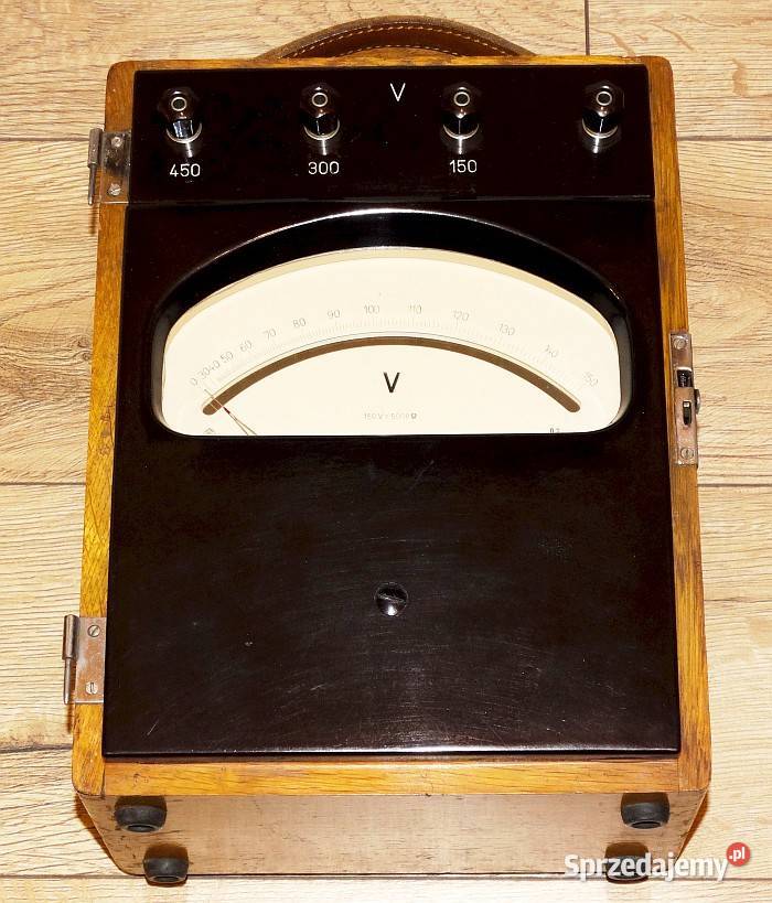 Woltomierz laboratoryjny analogowy 150300450 V Gliwice