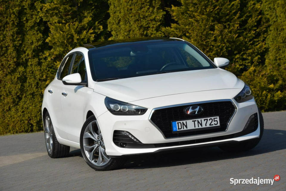 Hyundai i30 Fastback Premium Navi Kamera 1353cm3 mazowieckie