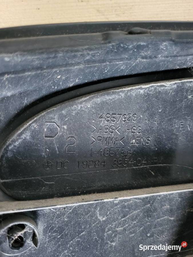 Lampa prawa tył tylna chrysler grand Voyager lV mazowieckie Pułtusk