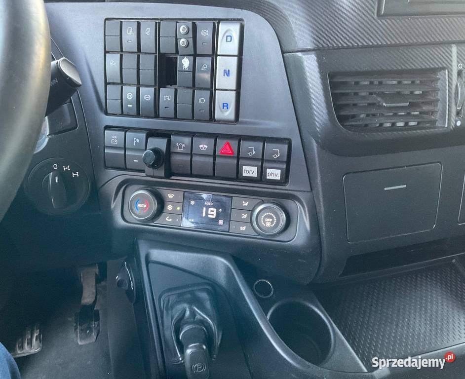 4 osiowa wywrotka 8x4 Iveco Biała Podlaska