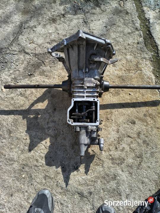 Skrzynia biegów fiat 126p Biała