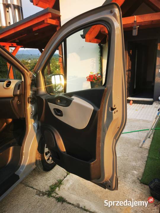 Renault Trafic 16 dCi 145 long 9 Os Faktura Vat Cieszyn