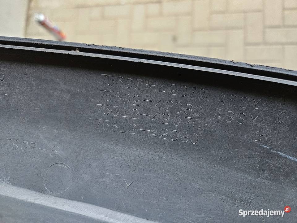 TOYOTA RAV4 II LISTWA BŁOTNIKA LEWY PRZÓD LEWA Karoseria Międzychód