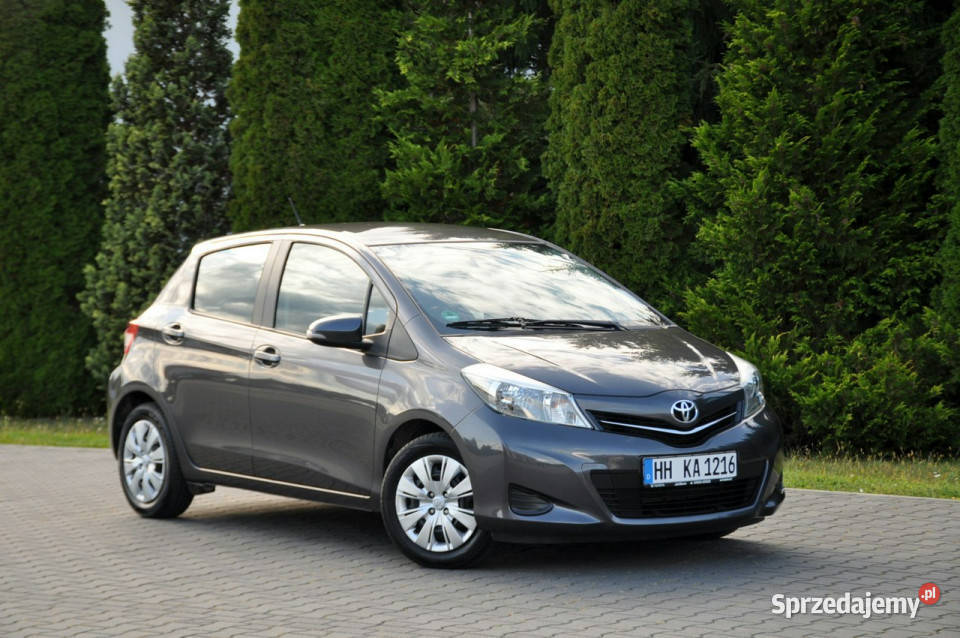 Toyota Yaris 10i69153Duża