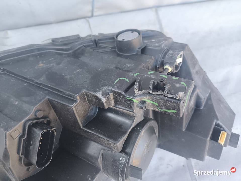 SKODA FABIA IV 4 LAMPA LEWA PRZEDNIA REFLEKTOR osobowe Oświetlenie Radom