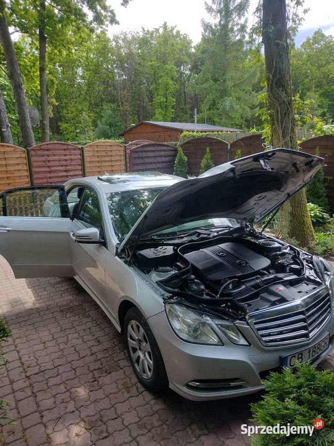 Okazyjnie Zadbany Mercedes E KlasaW 212Rocznik relingi dachowe Strzelno