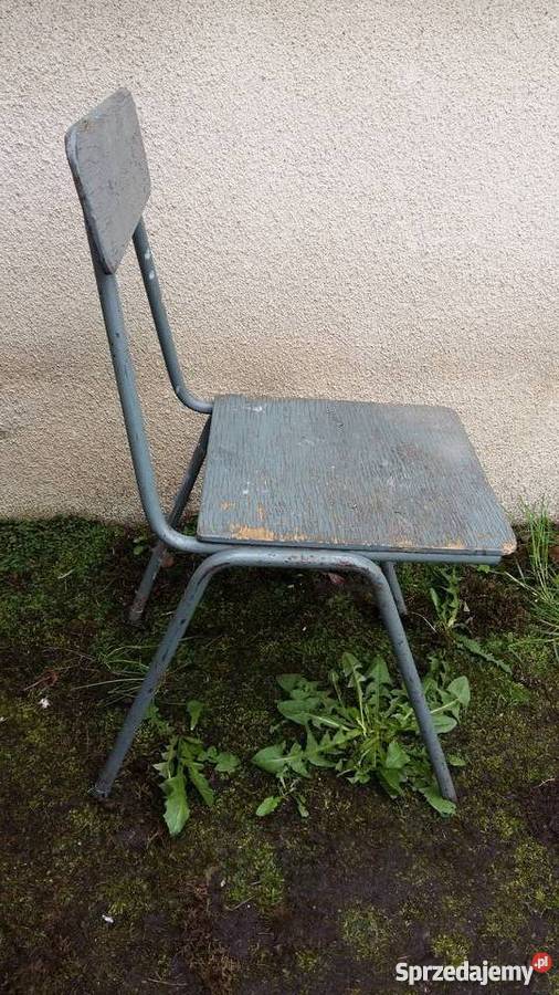 Metalowe szkolne krzesło z lat 70tych do Kościan