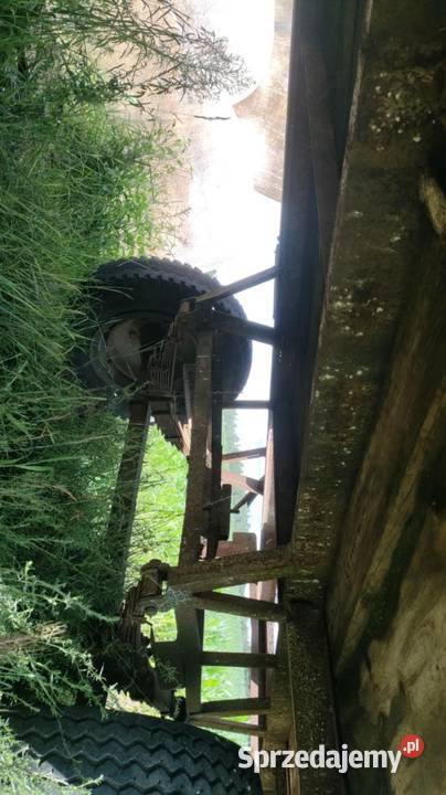 Przyczepaprzyczepy do slomy Przyczepy rolnicze pomorskie Niedamowo