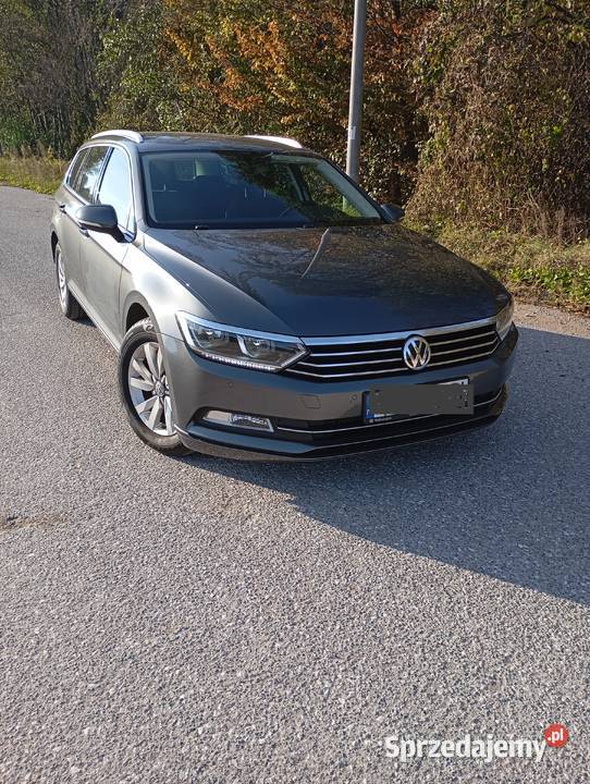 Sprzedam dobrze utrzymanego Passata b8 Kombi Samochody osobowe