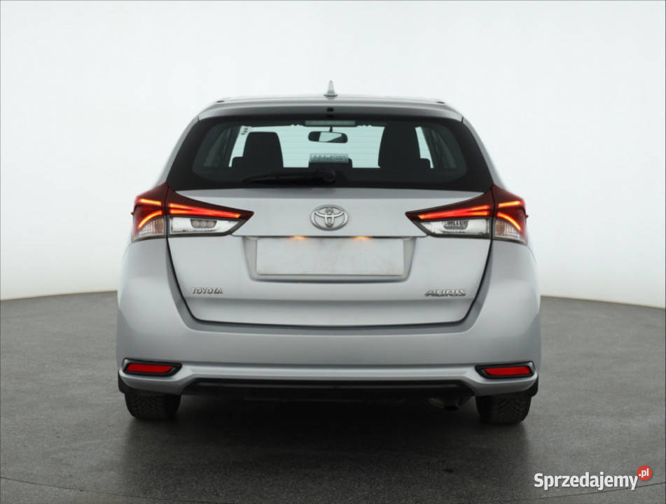 Toyota Auris 16 Valvematic pełny VAT Piaseczno