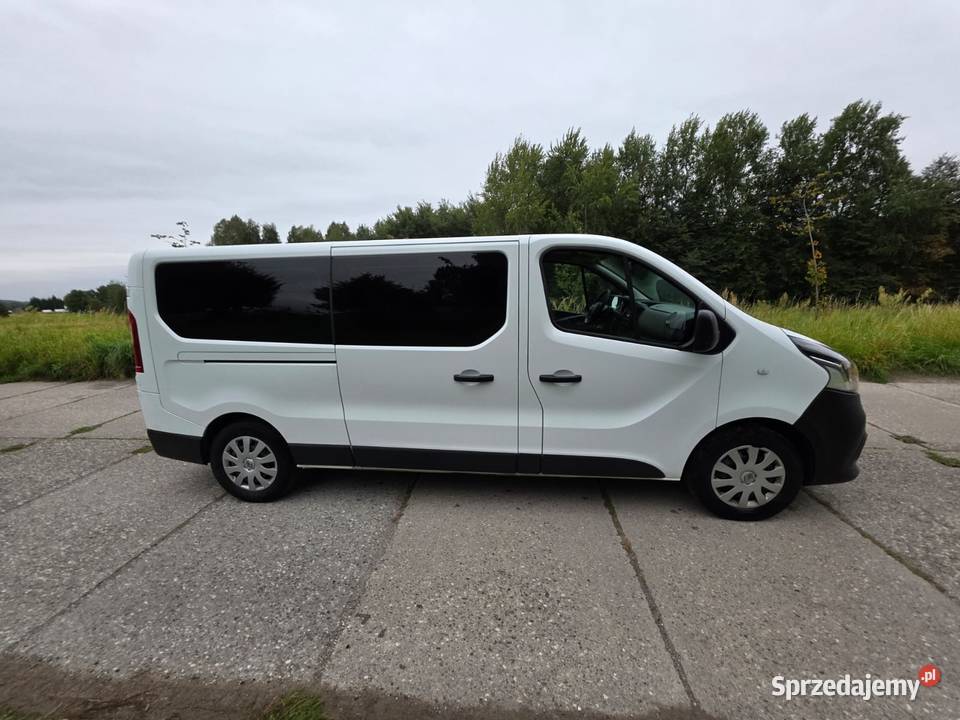 Renault Trafic z 2018 9 miejsc Zadbany i gotowy Chrzanów