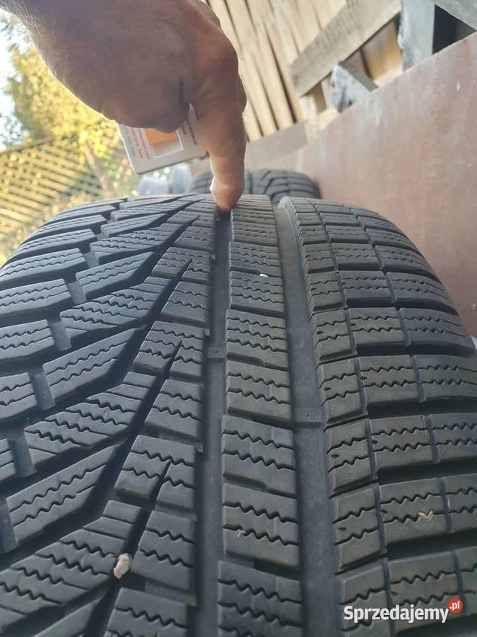 Opony 4 sztuki zimowe hankook winter i cept evo2 40 Mielec