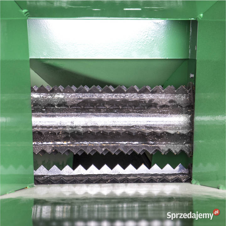 Rębak do gałęzi i konarów tarczow hydrauliczny