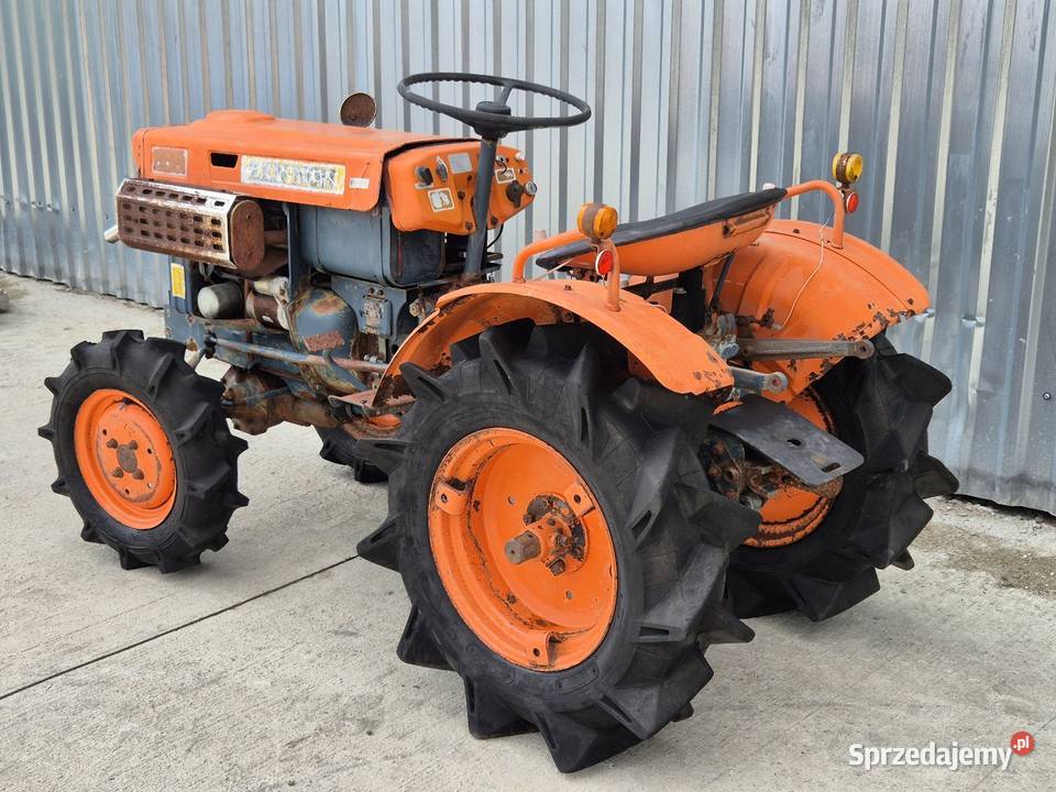 Traktorek traktor KUBOTA B7000D 44 13 Kubota Małuszyn sprzedam