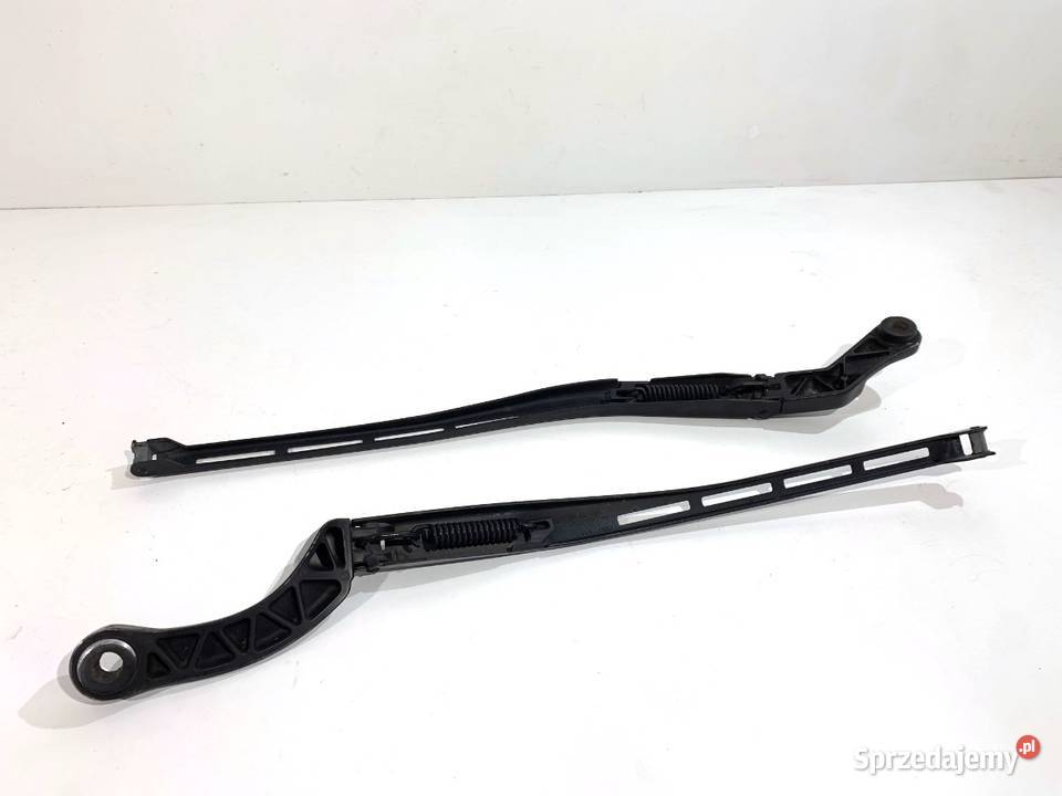 RAMIĘ WYCIERACZKI KOMPLET PRZÓD AUDI A4 B7 0408