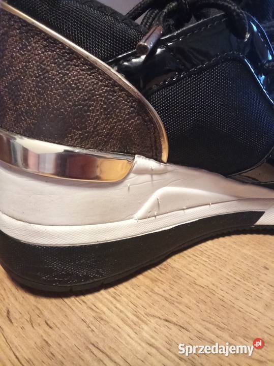Buty Michaela Korsa damskie kujawsko-pomorskie
