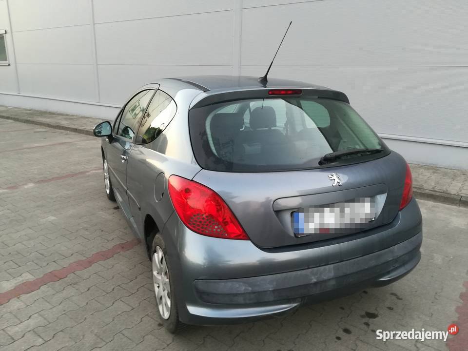 Peugeot 207 14 uszkodzony silnik isofix Puszczykowo