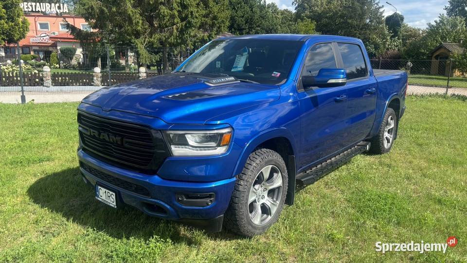 RAM 1500 57LARAMIE HEMI V8 4x4 2018r niebieski Ślesin