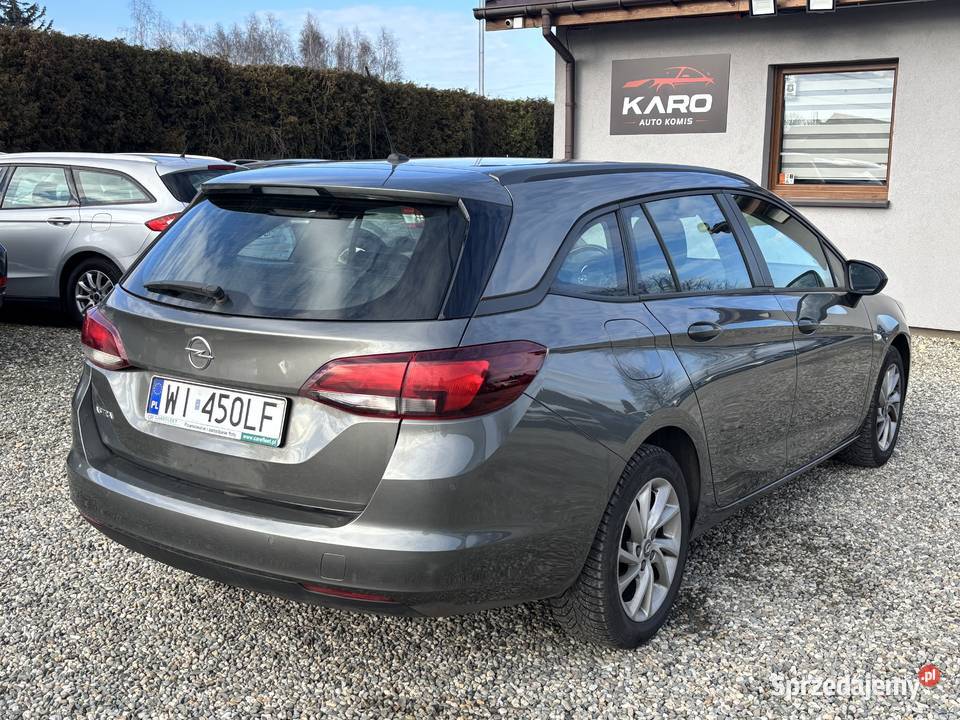 Opel Astra Sports Tourer Paniówki