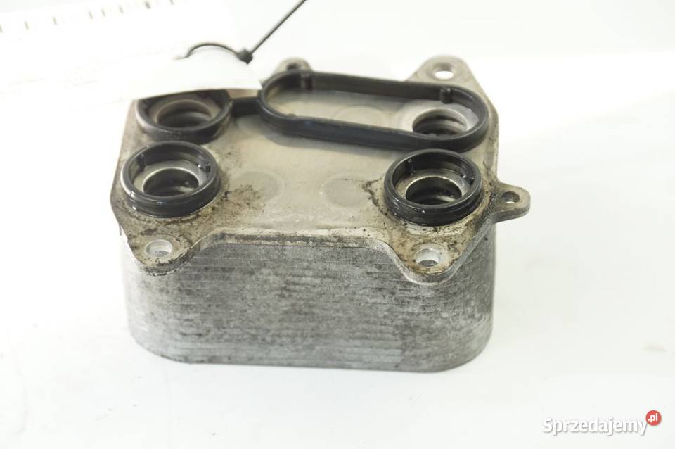 03L117021C A4 B8 CHŁODNICZKA OLEJU