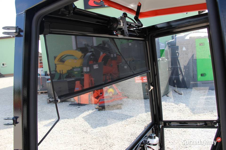 Kabina ursus bez błotników C 330 C330 KOJA Rogóźno