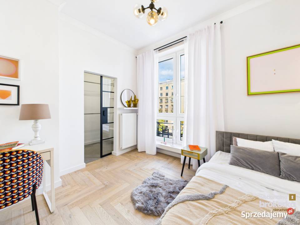 Wysokie mieszkanie w kamienicy które łączy mazowieckie Warszawa sprzedam