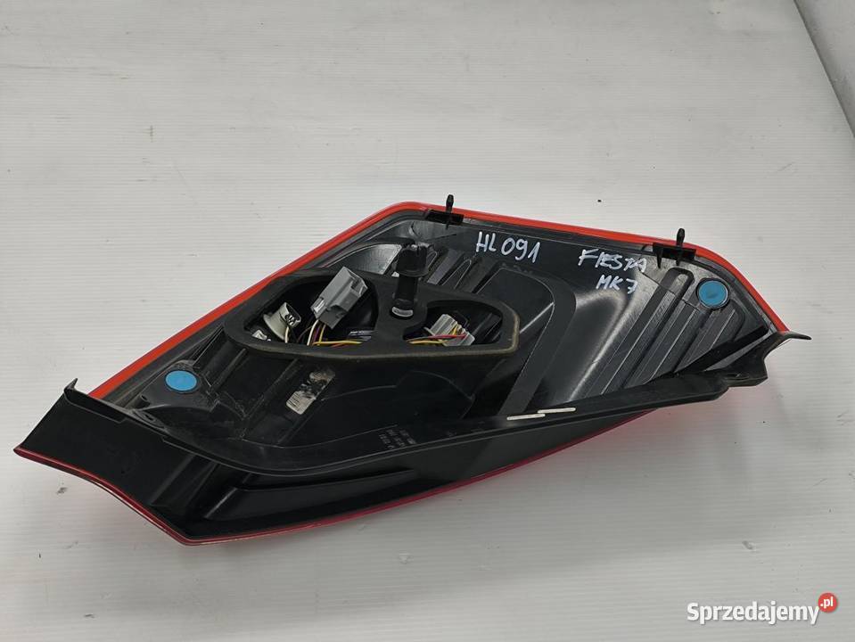 LAMPA PRAWY TYŁ FORD FIESTA MK7 LIFT C1BB13404A osobowe