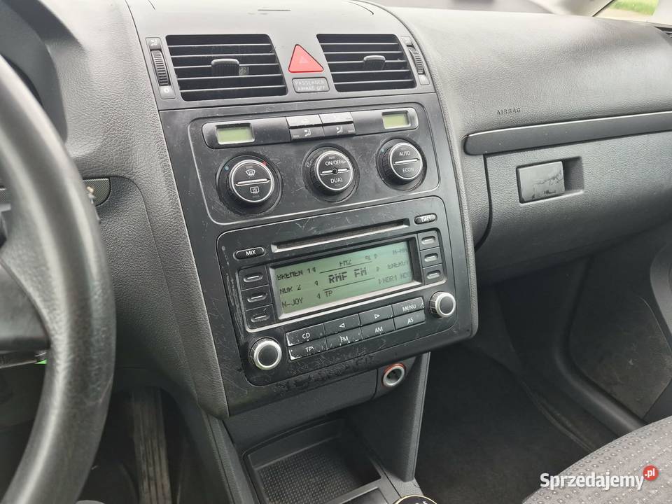 VW TOUTAN ładny stan długie opłaty HAK sprzedam