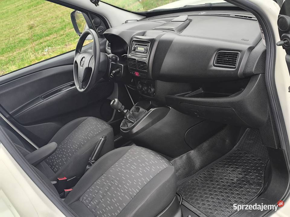Opel Combo 16 TDCI 105 213000 Salon Polska 211000km Środa Śląska sprzedam