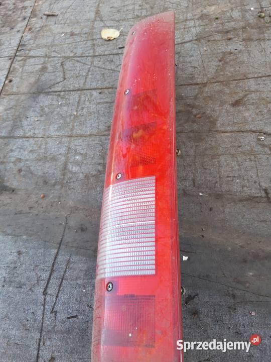 Iveco Daily lampa tylna lewa 500319556 dostawcze