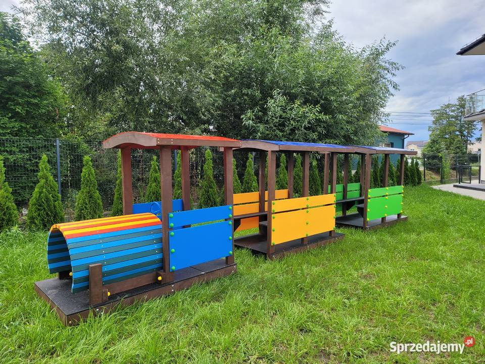 LOKOMOTYWA NA PLAC ZABAW SMERF Marki