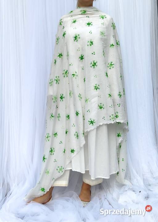 Duża chusta szal dupatta haftowana biała bawełna Szczecin