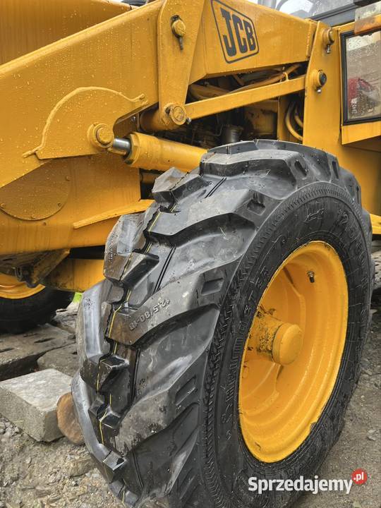 Koparkoładowarka JCB 3d Maszyny budowlane Brenna