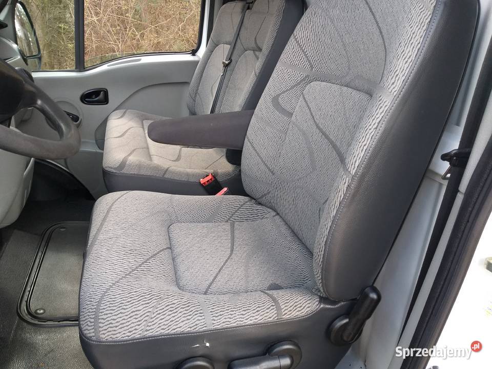 Ładny Renault Master z klimą drzwi na 2 strony z manualna mazowieckie Odrzywół
