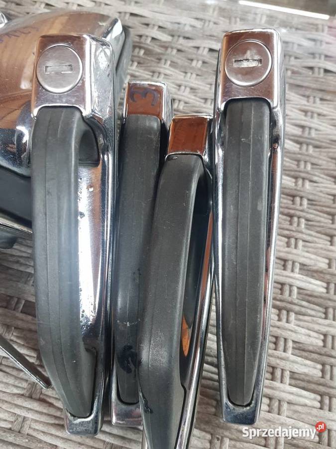 Mercedes 123UchwytKlamka zewnętrznaChrom