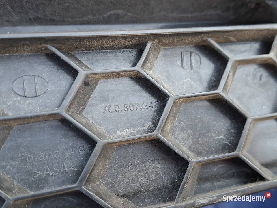 VW CRAFTER 7C II KRATKA ZDERZAKA PRZÓD PRAWA Bieleń