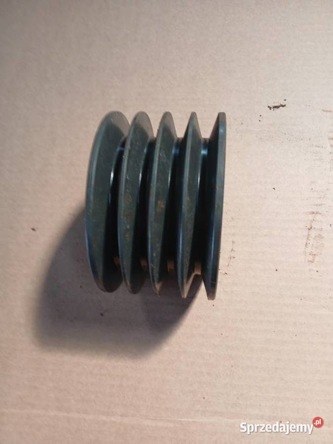 Koło pasowe na 4 paski 17 145 mm na wał 30mm łódzkie