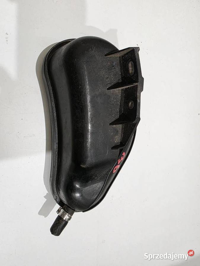 Zbiorniczek podciśnienia Audi a4b6 8D0131541B