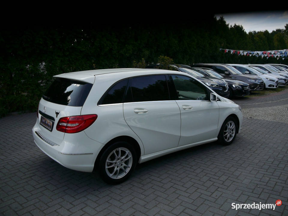 Mercedes B 180 16 zwykły silnik Led Navi Xenon