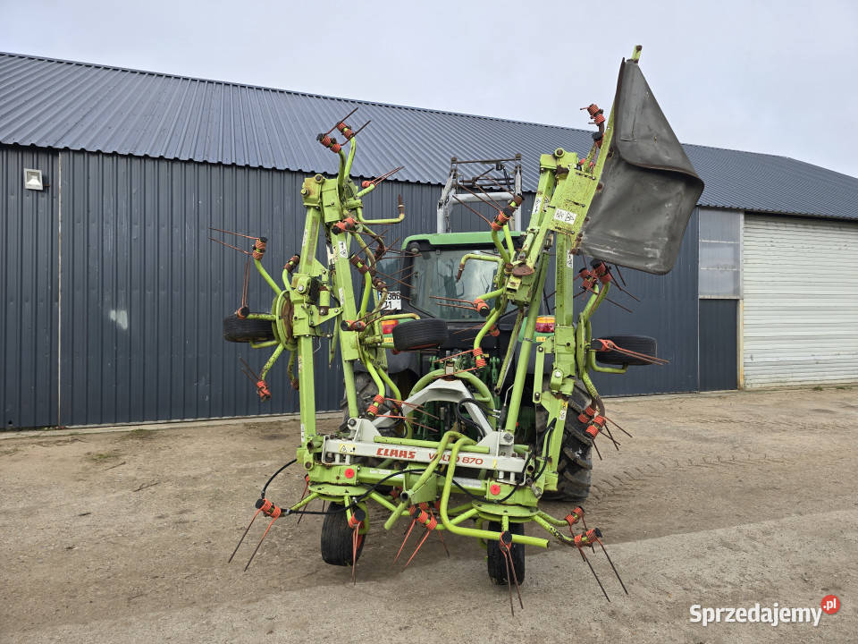 Przetrząsacz siana CLAAS VOLTO 870 87 m Zgrabiarki i przetrząsacze