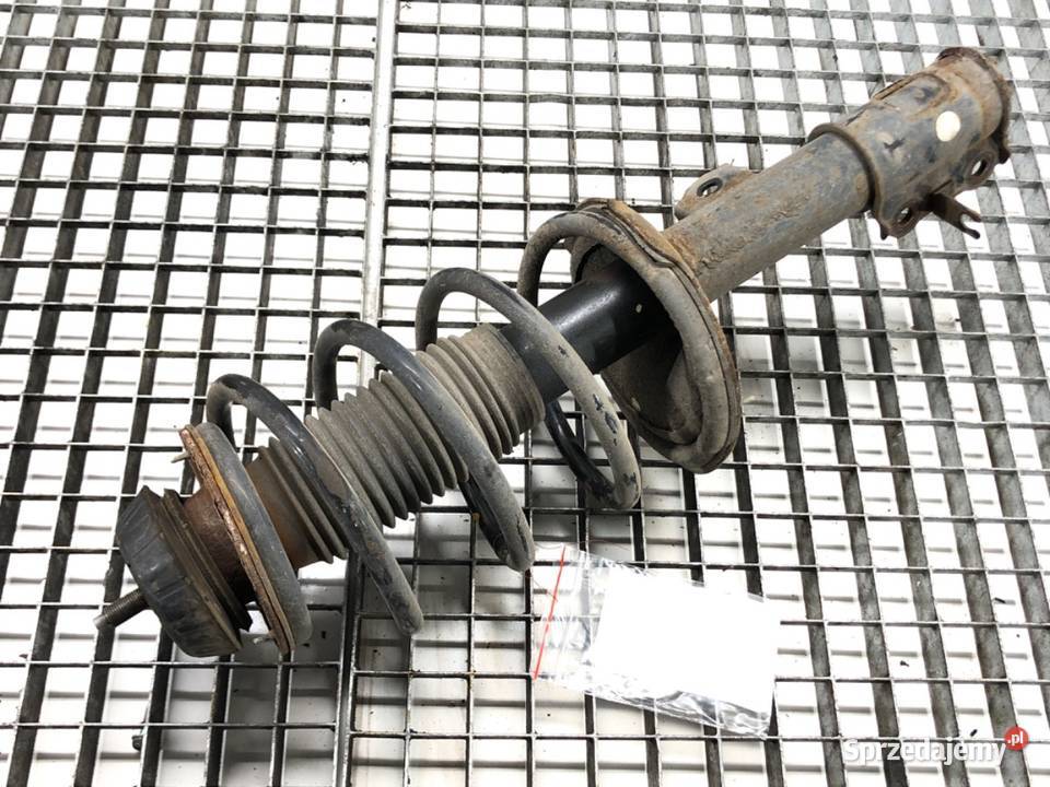 AMORTYZATOR LEWY PRZÓD ZE SPRĘŻYNĄ HYUNDAI i20