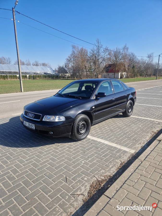 Audi A4 B5 FL 2000r 16 benzyna Wohyń