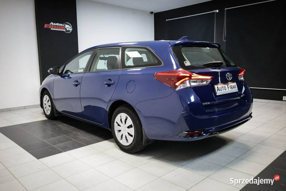 Toyota Auris 13 BenzynaSalon PolskaVat23 II 2012 106000km Konstantynów Łódzki