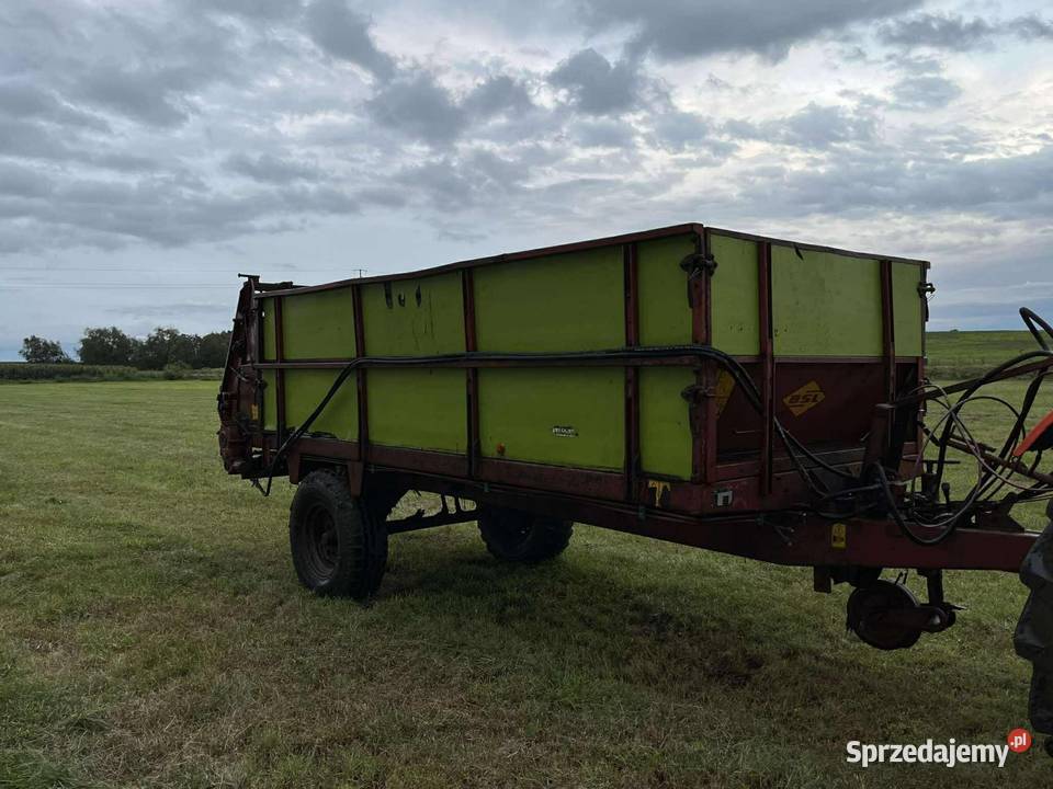 Rozrzutnik strautmann 6ton Jedwabne