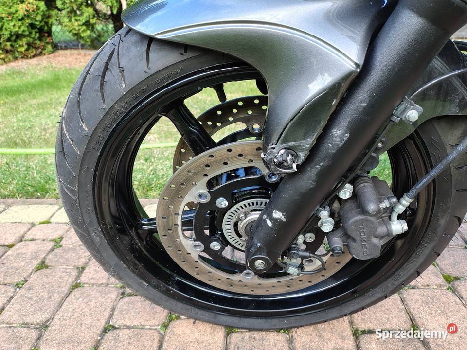 Suzuki Gladius 650 2014 Rok produkcji 2014 Sandomierz sprzedam