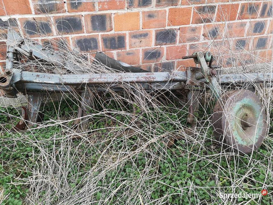 Pług Podorywkowy 7 Skibowy Unia Grudziądz Swarzędz sprzedam
