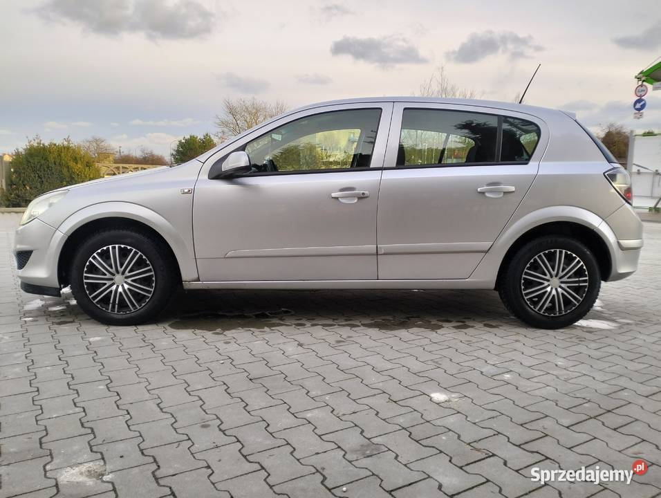 Opel Astra H manualna Małogoszcz