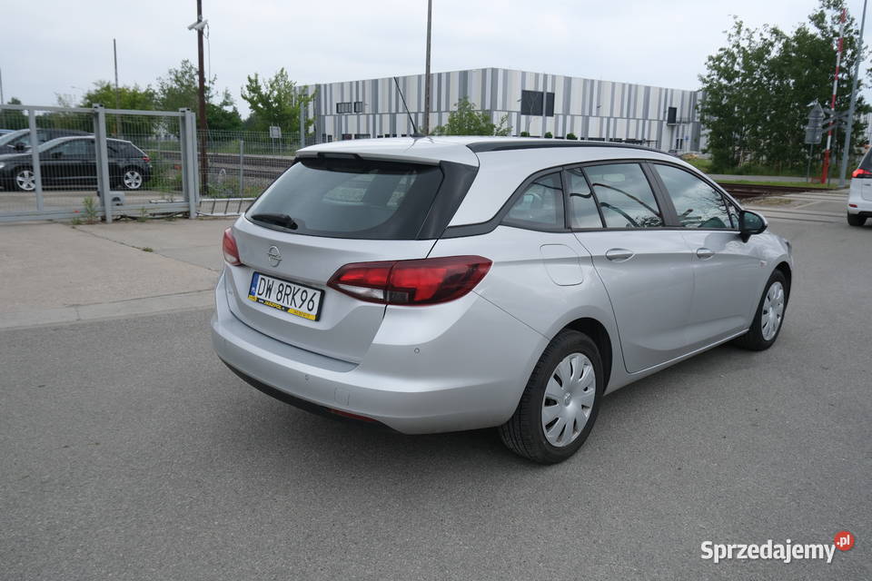 OPEL ASTRA 2019 1598 ccm 110 mazowieckie Ursynów