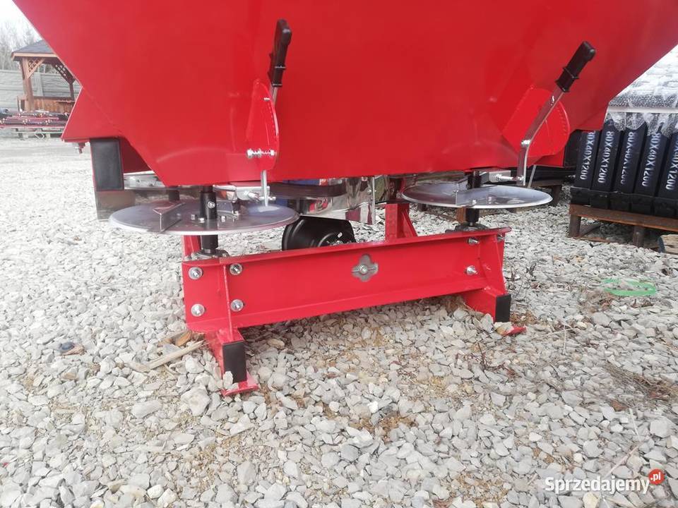Rozsiewacz nawozu hydraulika STRUMYK TYTAN 0223 Nawożenie Zgierz