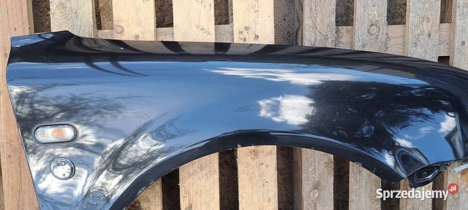 Błotnik prawy przedni VW Passat B5 1998r